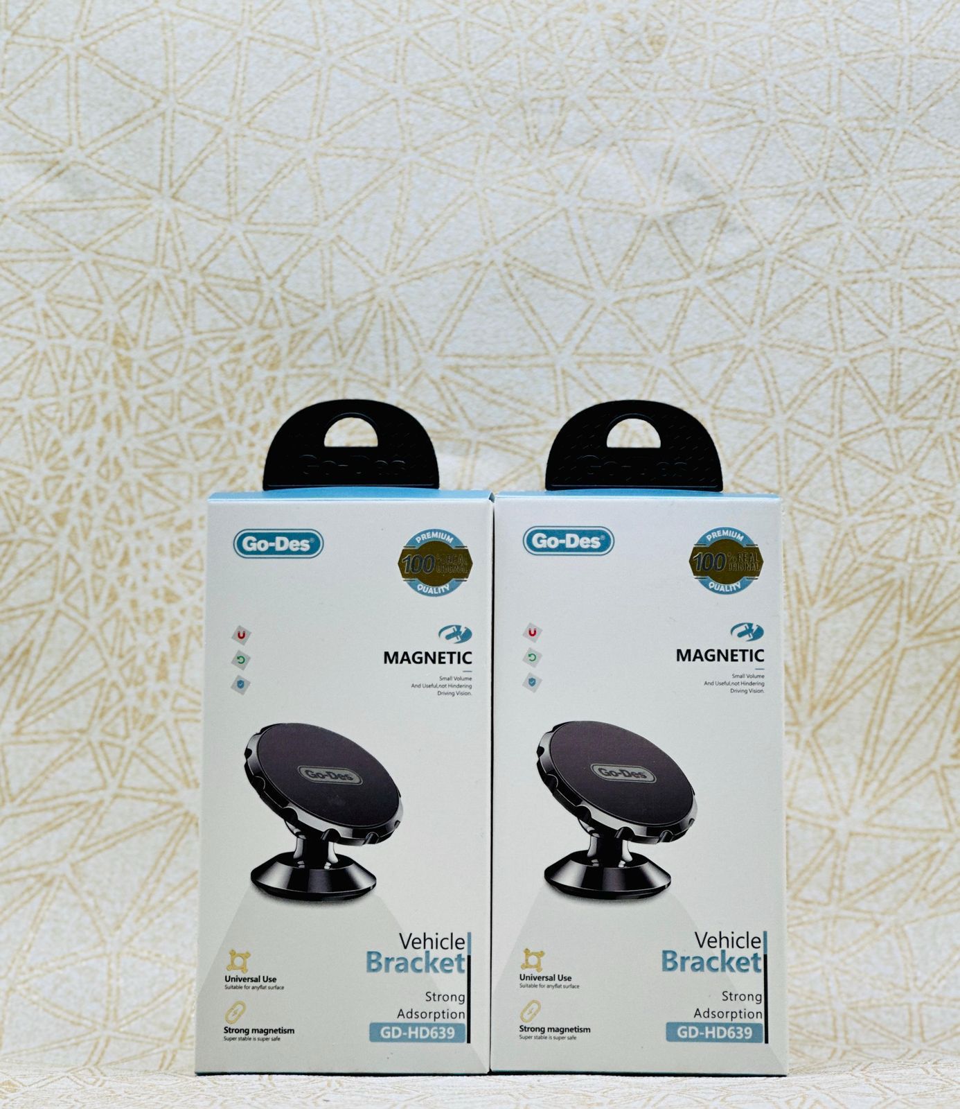 حامل مغناطيسي للسيارة Go-Des GD-HD639 مع دوران 360 درجة للوحة قيادة السيارة