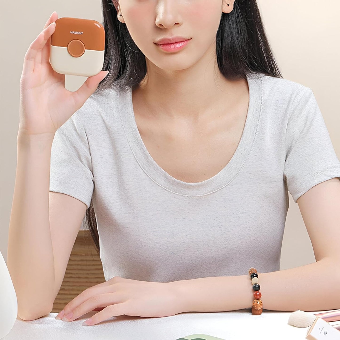 مشط تخفيف الشعر ذو حافتين 