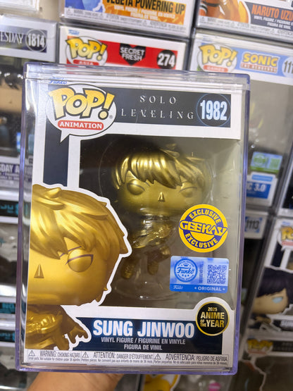Funko Pop! Animation: Solo Leveling - Metallic Gold Sung Jinwoo #1982 (Geekay Exclusive)