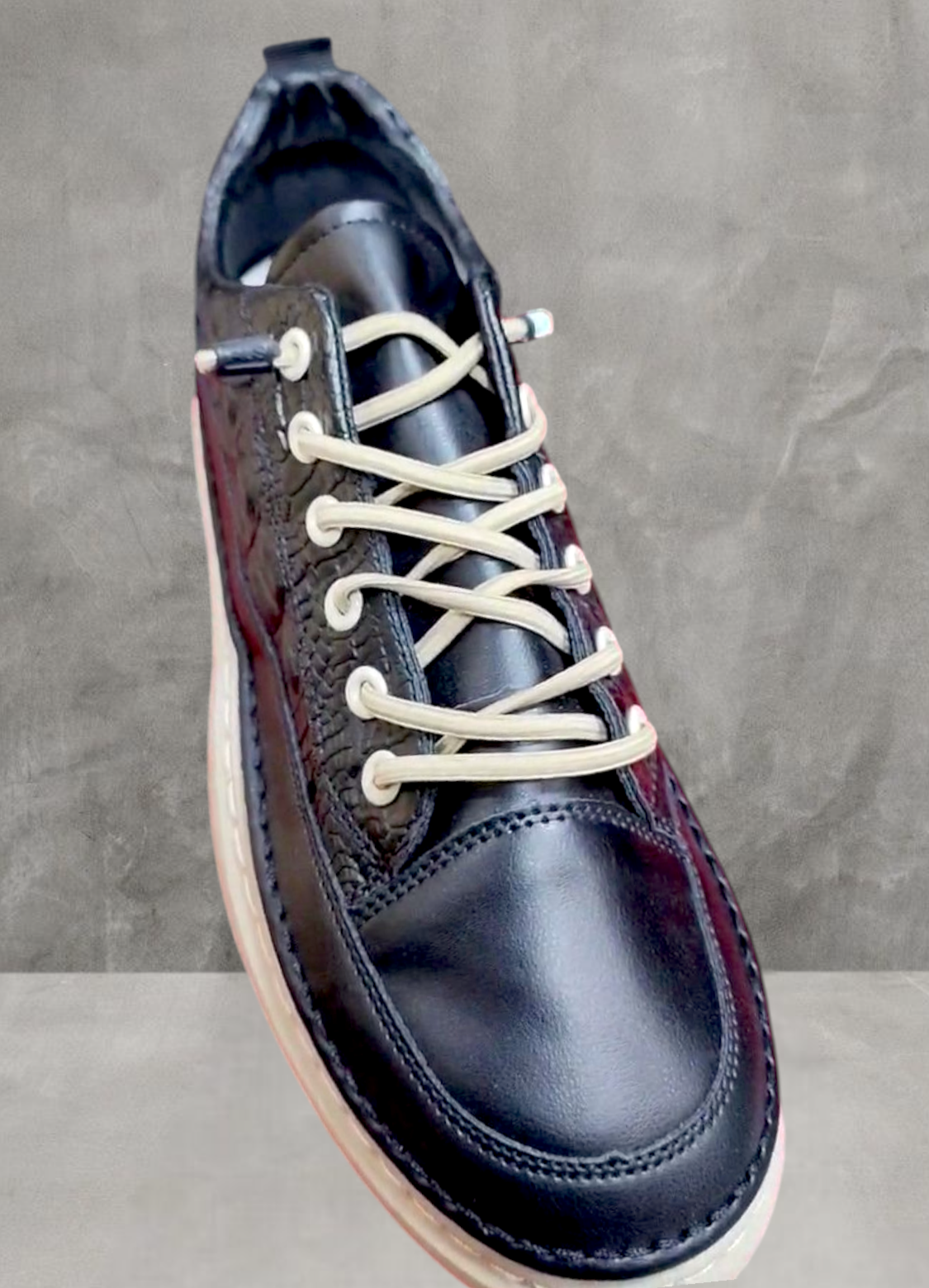 Men's Classic Sneakers Breathable Skateboard Shoes Men's Lightweight Sneakers